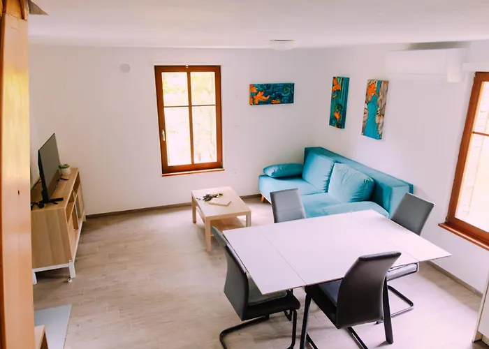 Apartma Boma בובק